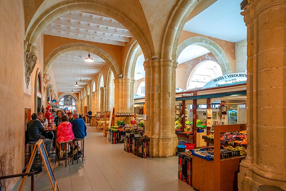 View of Sa Plav?a - Mercat de proximitat de Mav=, food market, Mahv=n (Mao), Memorca, Balearic Islands, Spain, Europe