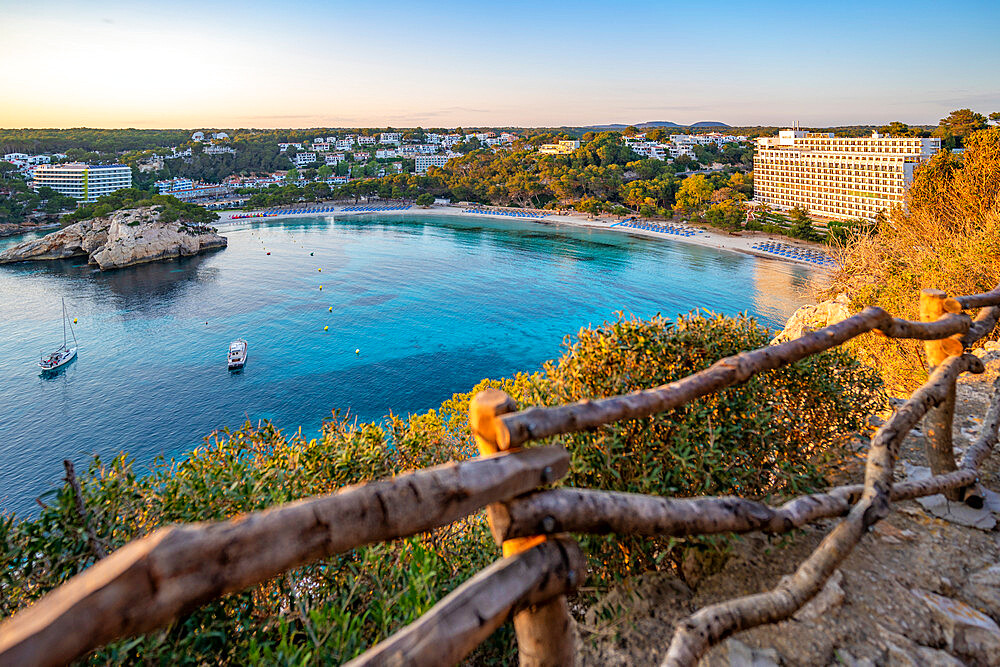 View of Platja de Cala Galdana and Mediterarnean Sea in Cala Galdana, Cala Galdana, Menorca, Balearic Islands, Spain, Mediterranean, Europe