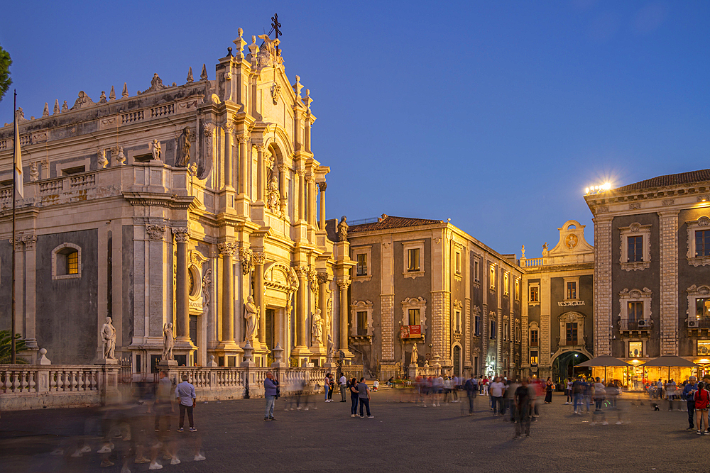 View of Duomo di Sant'Agata in Piazza Duomo at dusk, Catania, Sicily, Italy, Mediterranean, Europe