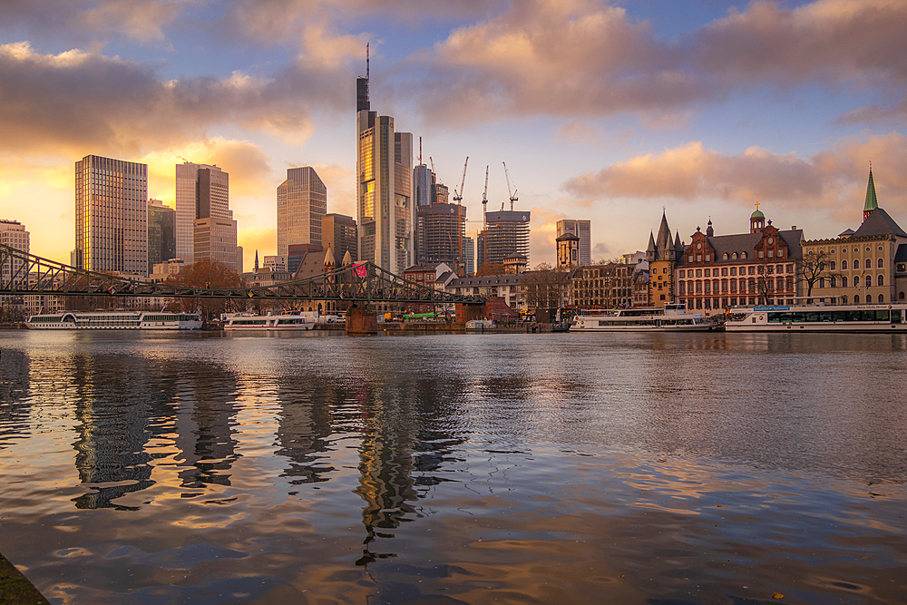 View of city skyline and River Main at sunset, Frankfurt am Main, Hesse, Germany, Europe