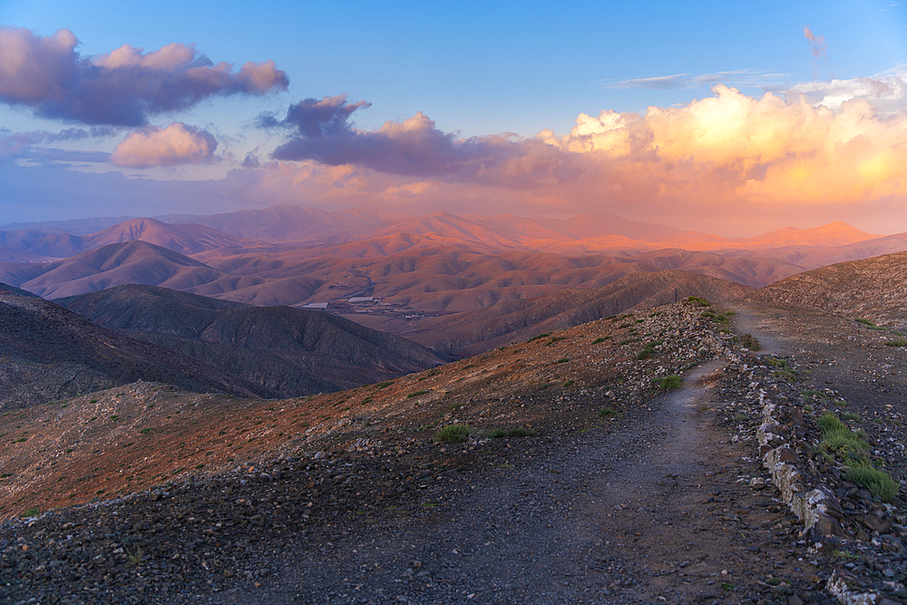 View of landscape and mountains from Astronomical Viewpoint Sicasumbre at sunset, Pajara, Fuerteventura, Canary Islands, Spain, Atlantic, Europe