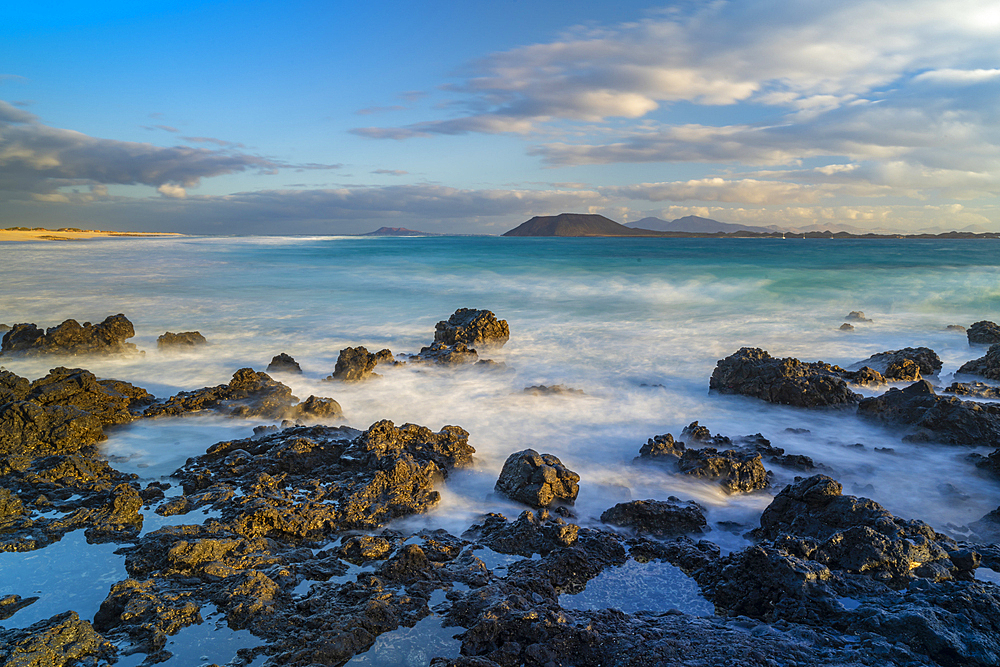 View of beach and the Atlantic Ocean at sunrise, Corralejo Natural Park, Fuerteventura, Canary Islands, Spain, Atlantic, Europe