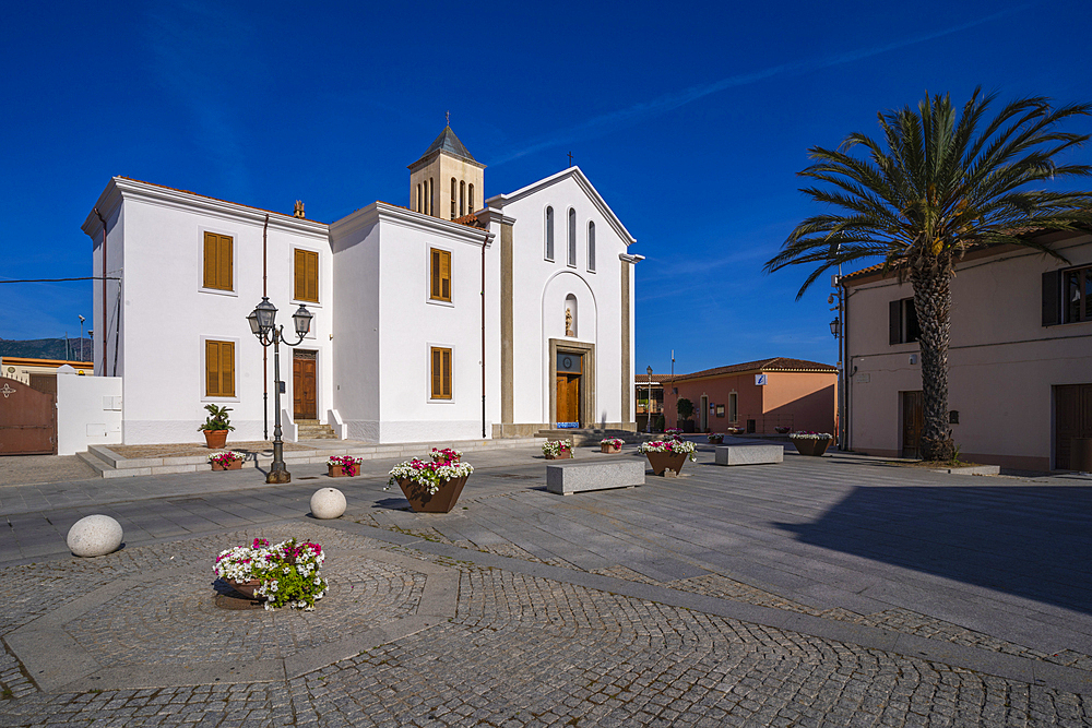 View of church in Piazza di Gallura, San Teodoro, Sardinia, Italy, Mediterranean, Europe