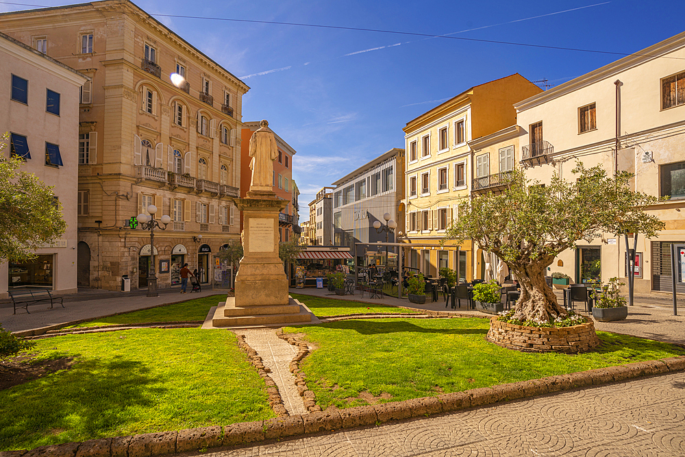 View of statue in Piazza Domenico Alberto Azuni in Sassari, Sassari, Sardinia, Italy, Mediterranean, Europe