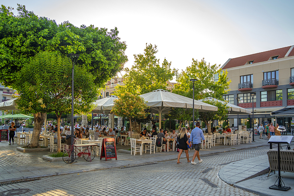 View of restaurant in Vallianou Square, capital of Cephalonia, Argostolion, Kefalonia, Ionian Islands, Greek Islands, Greece, Europe