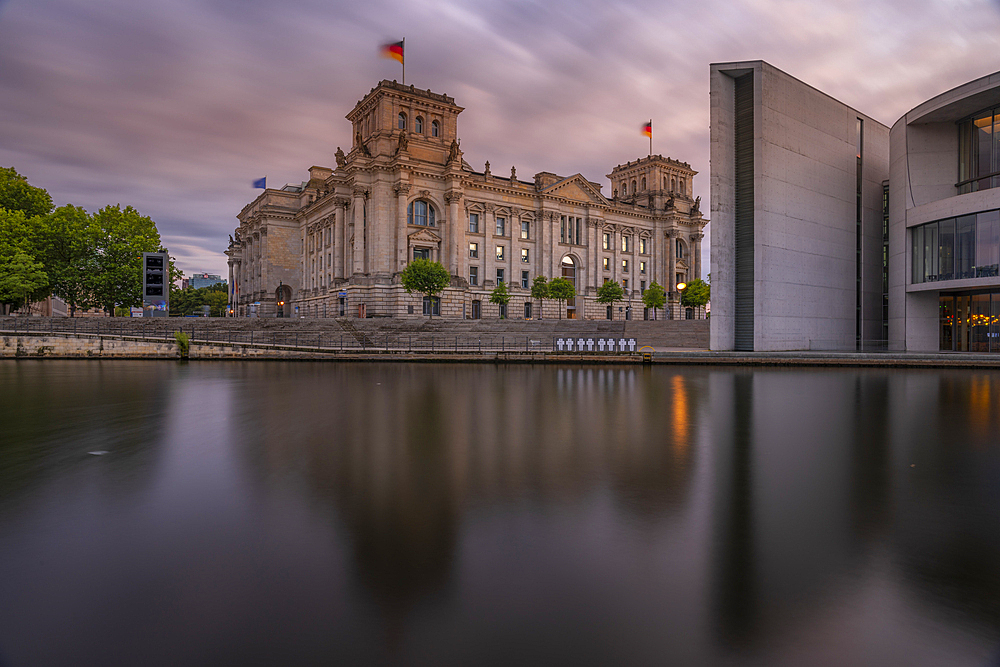 View of the River Spree and the Reichstag (German Parliament building) at sunset, Mitte, Berlin, Germany, Europe