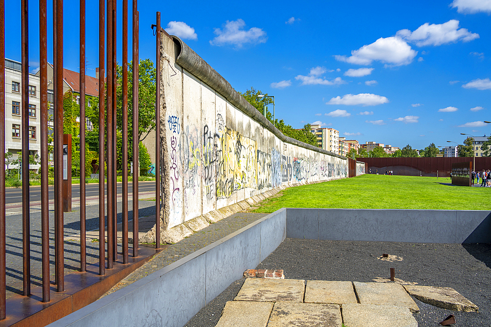 View of section of the wall at the Berlin Wall Memorial, Memorial Park, Bernauer Strasse, Berlin, Germany, Europe