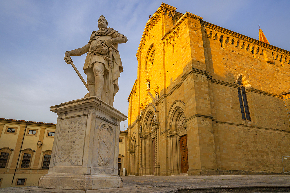 View of Ferdinando I de' Medici statue and Arezzo Cathedral, Arezzo, Province of Arezzo, Tuscany, Italy, Europe