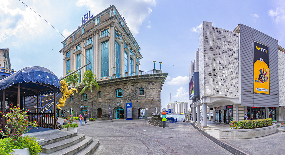 View of restaurants and shops at Caudan Waterfront in Port Louis, Port Louis, Mauritius, Indian Ocean, Africa