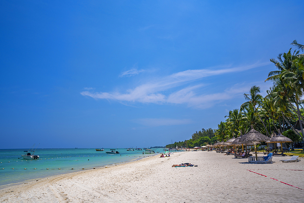 View of Beach at Trou-aux-Biches and turquoise Indian Ocean on sunny day, Trou-aux-Biches, Mauritius, Indian Ocean, Africa