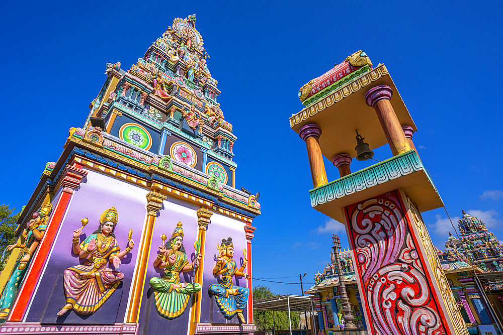 View of Sri Draubadi Ammen Hindu Temple on sunny day, Mauritius, Indian Ocean, Africa