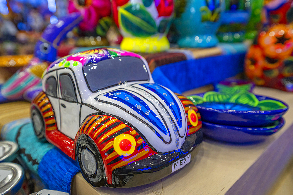 View of colourful pottery souvenirs, Hotel Zone, Cancun, Caribbean Coast, Yucatan Peninsula, Mexico, North America