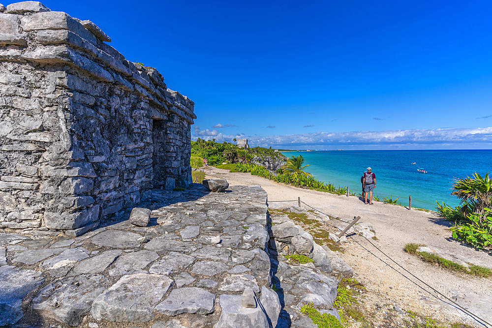 View of Mayan Temple ruins overlooking the sea, Tulum, Quintana Roo, Caribbean Coast, Yucatan Peninsula, Riviera Maya, Mexico, North America