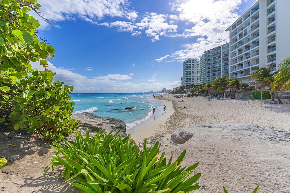 View of hotels and beach, Hotel Zone, Cancun, Caribbean Coast, Yucatan Peninsula, Riviera Maya, Mexico, North America