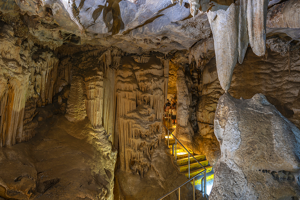 View of stalagmites and stalactites in the interior of Cango Caves, Oudtshoorn, Western Cape, South Africa, Africa