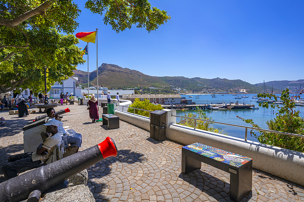 View of cannons overlooking marina in Jubilee Square, Simon's Town, Cape Town, Western Cape, South Africa, Africa