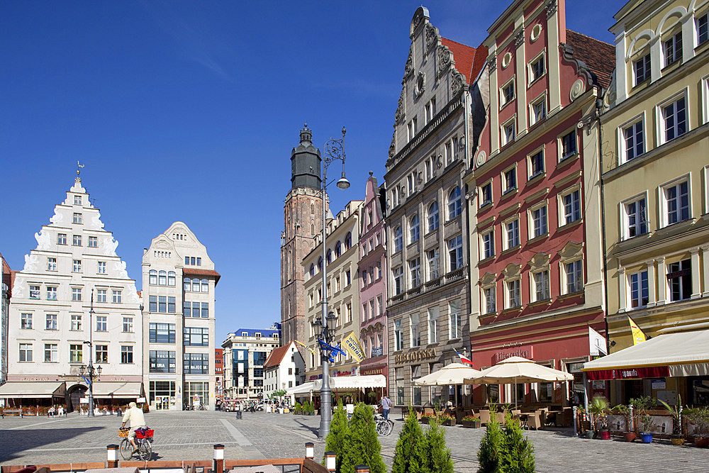 Market Square, Old Town, Wroclaw, Silesia, Poland, Europe