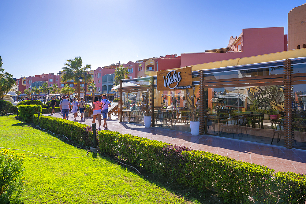 View of cafe and restaurant in Hurghada Marina, Hurghada, Red Sea Governorate, Egypt, North Africa, Africa