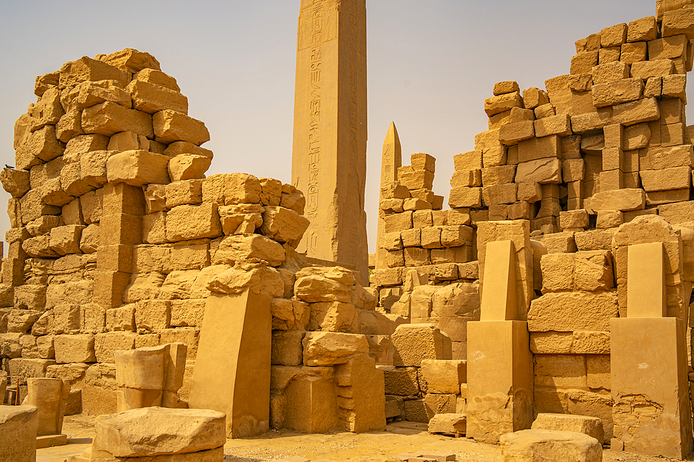 View of Obelisk of Hatshepsut, Karnak Temple Complex, UNESCO World Heritage Site, near Luxor, Thebes, Egypt, North Africa, Africa