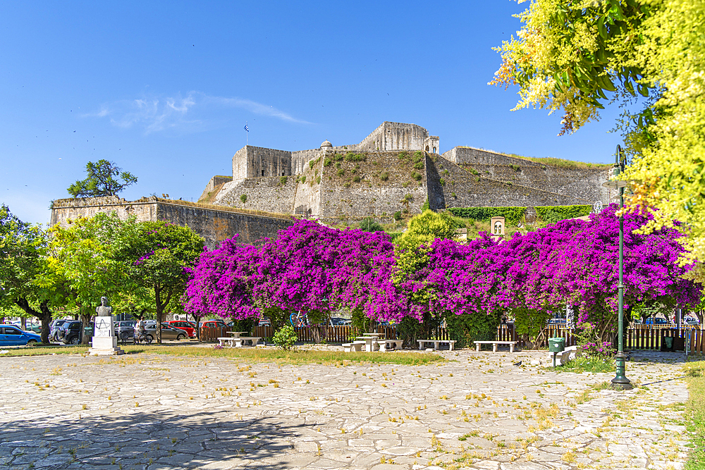 View of the New Fortress from Old Port Square, UNESCO World Heritage Site, Corfu, Ionian Sea, Greek Islands, Greece, Europe