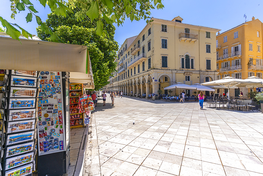 View of buildings and restaurants on Kofineta Square, Corfu Old Town, Corfu, The Ionian Islands, Greek Islands, Greece, Europe