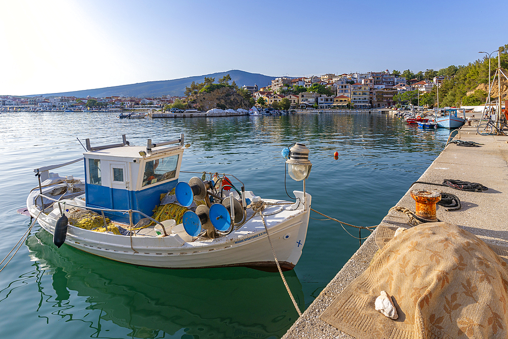 View of boats in the harbour in Limenaria village, Limenaria, Thassos, Aegean Sea, Greek Islands, Greece, Europe