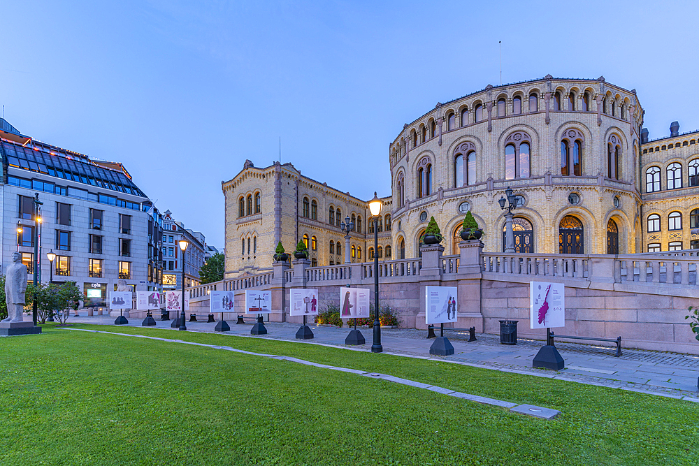 View of the Norwegian Parliament from Eidsvolls Plass at dusk, Oslo, Norway, Scandinavia, Europe