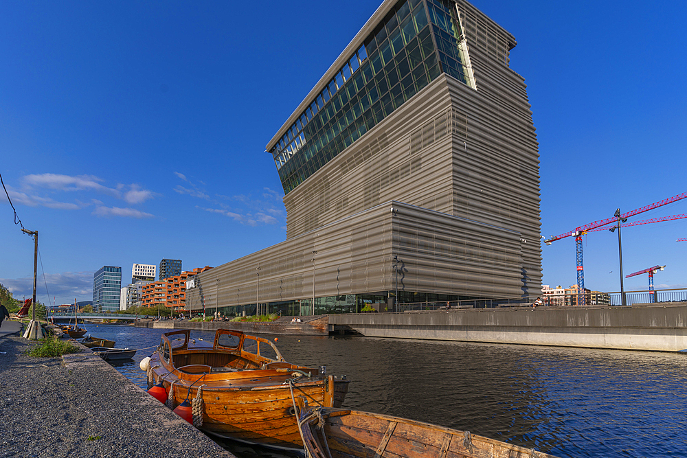 View of the Munch Museum on a sunny day, Oslo, Norway, Scandinavia, Europe