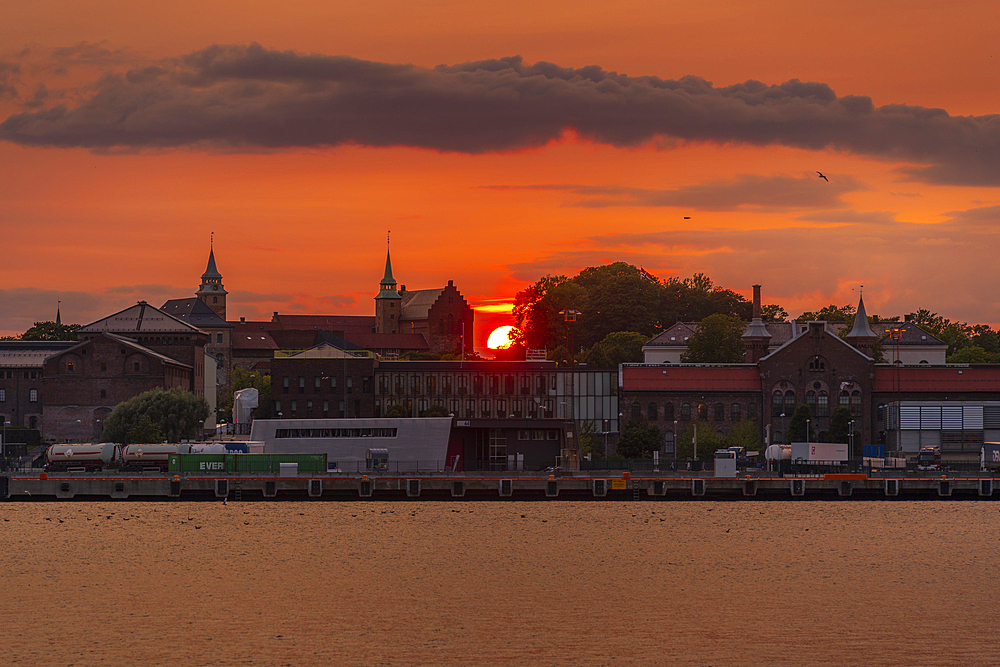 View of the Akershus Fortress and city skyline at sunset, Oslo, Norway, Scandinavia, Europe