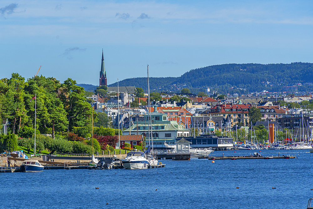 View of Oslo skyline from Langviksbukta, Bygdoynesveien, Oslo, Norway, Scandinavia, Europe