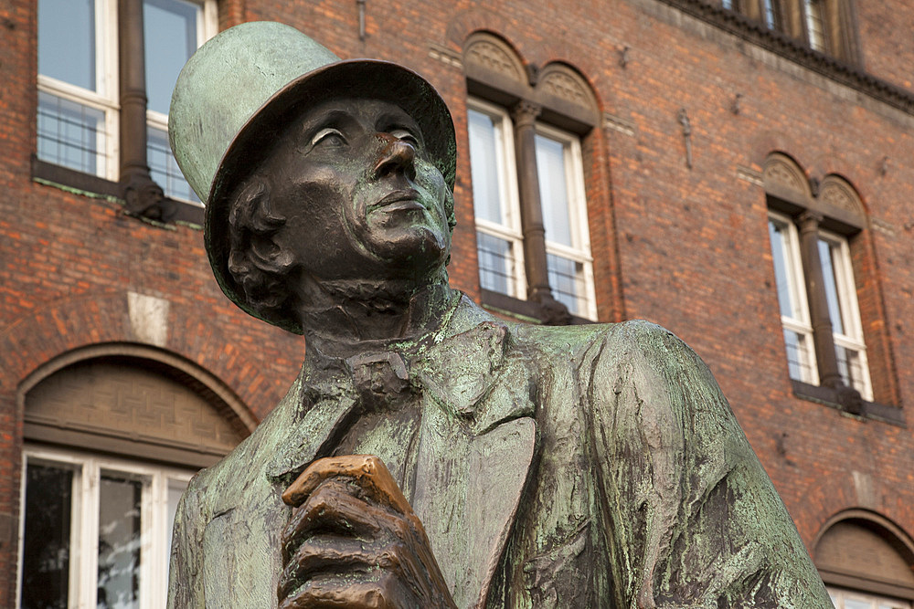 Hans Christian Anderson Monument and City Hall, Copenhagen, Denmark, Scandinavia, Europe