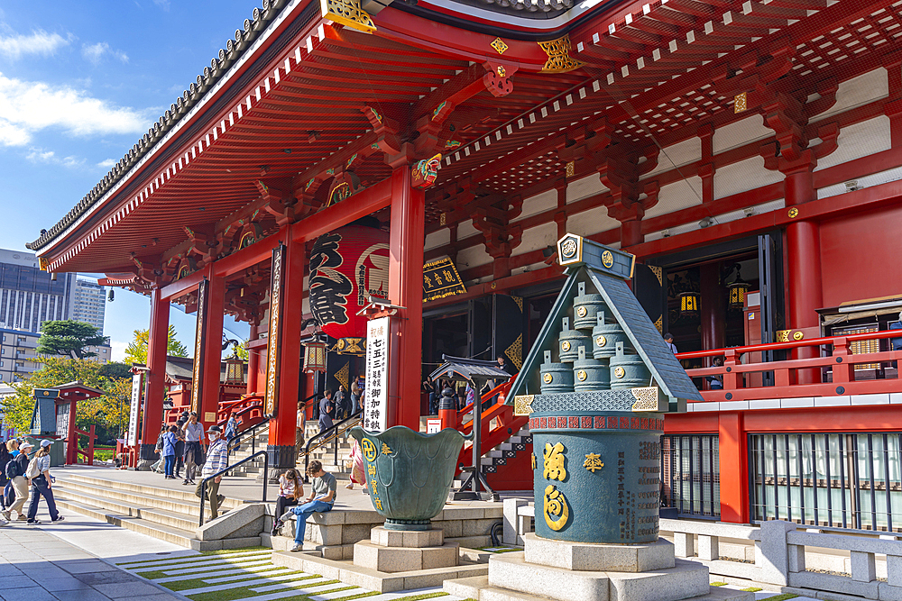 View of Senso-ji Temple, Asakusa, Taito City, Tokyo, Honshu, Japan