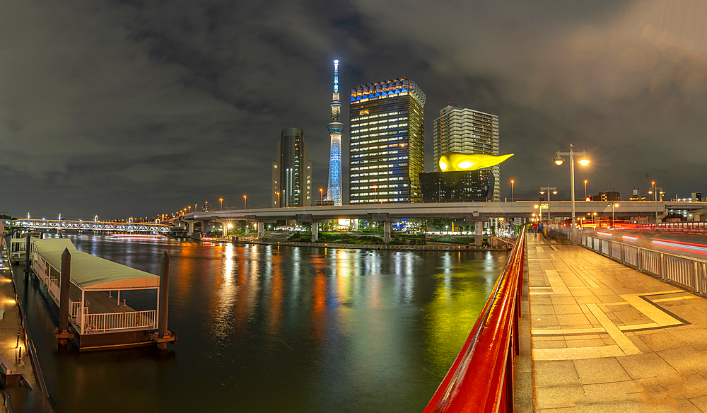 View of Tokyo Skytree, Azuma Bridge and Sumida River at night, Asakusa, Taito City, Tokyo, Japan, Asia