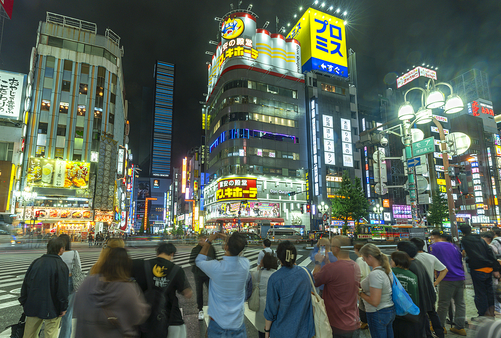 View of Kabukicho neon lit street and crossings at night, Shinjuku City, Kabukicho, Tokyo Japan, Asia