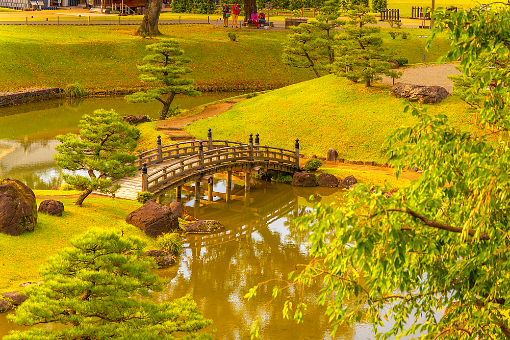 View of Gyokusenin Maru Garden in the grounds of Kanazawa Castle, Kanazawa City, Ishikawa Prefecture, Honshu, Japan