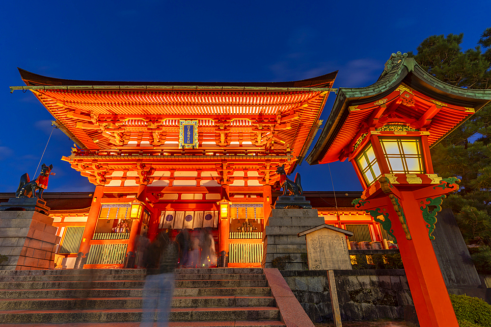 View of Kyoto's Fushimi Inari Shrine at dusk, Fukakusa Yabunouchicho, Fushimi Ward, Kyoto, Honshu, Japan