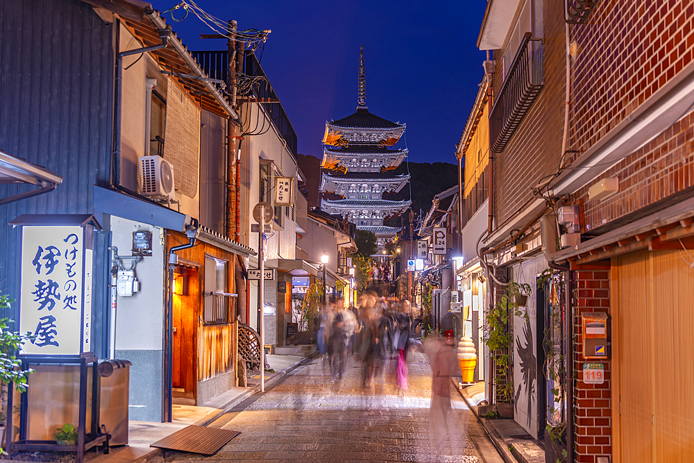 View of Sannen Zaka and Yasaka Pagoda in Gion at dusk, Kyoto Geisha District, Kyoto,Honshu, Japan