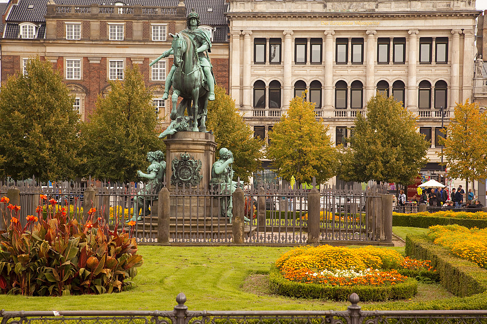 Kongens Nytorv and statue, Copenhagen, Denmark, Scandinavia, Europe