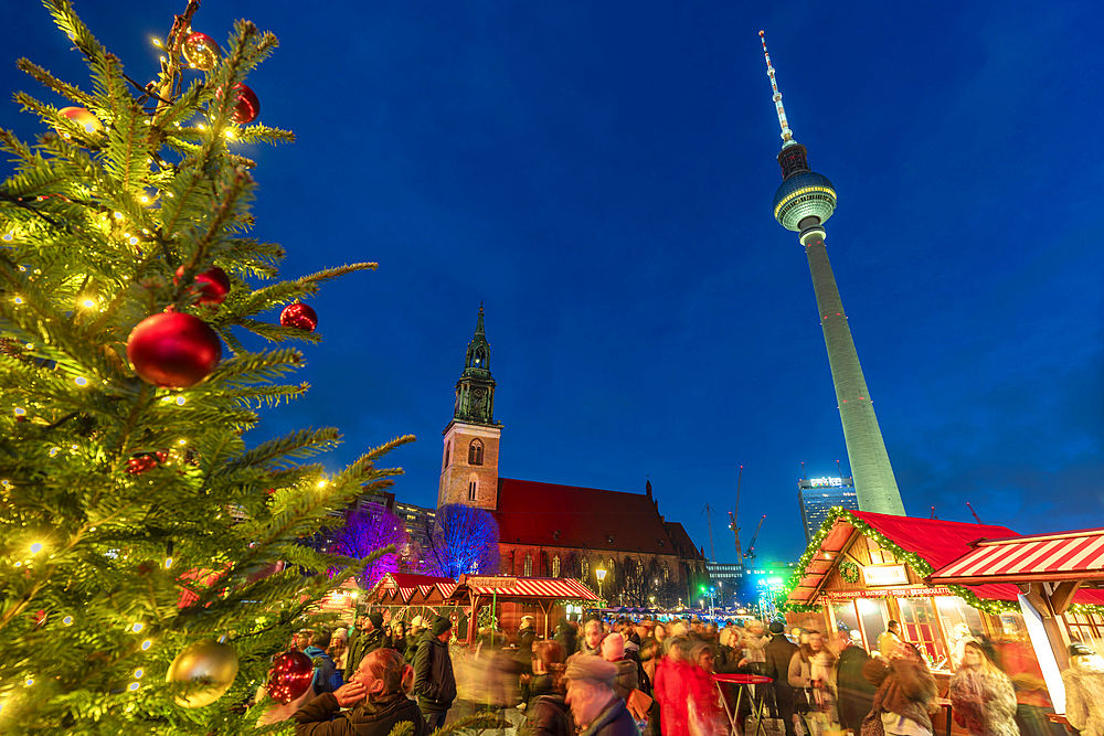 View of Berlin TV Tower, St. Mary's Church and Christmas market in Wasserkaskaden at dusk, Mitte, Berlin, Germany, Europe