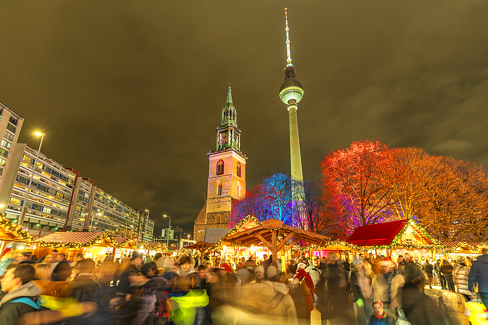 View of Berlin TV Tower, St. Mary's Church and Christmas market in Wasserkaskaden at dusk, Mitte, Berlin, Germany, Europe