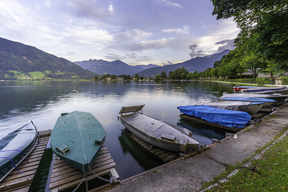 View of mountains and Lake Zell during golden hour, Zell am See, Salzburg, Austria, Europe