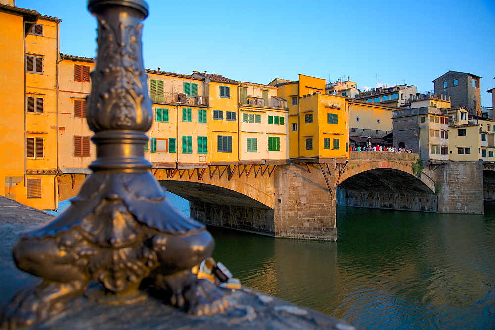 Ponte Vecchio over the River Arno at sunset, Florence, UNESCO World Heritage Site, Tuscany, Italy, Europe