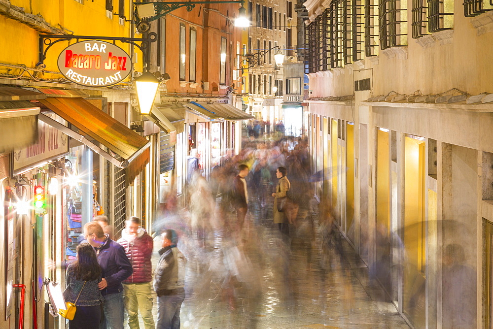 Narrow street at night, Venice, UNESCO World Heritage Site, Veneto, Italy, Europe