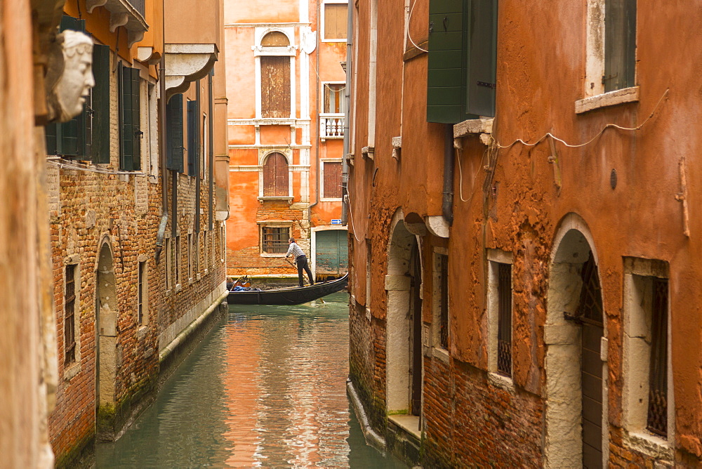 Canal and gondolier, Venice, UNESCO World Heritage Site, Veneto, Italy, Europe