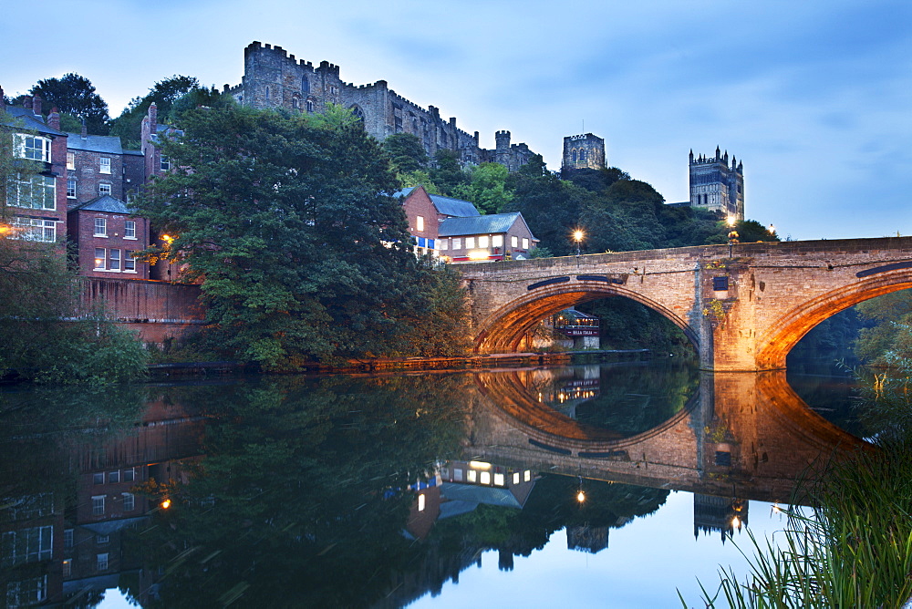 Durham Castle and Cathedral above Framwellgate Bridge, Durham, County Durham, England, United Kingdom, Europe