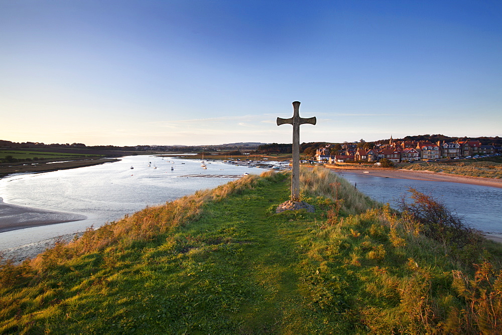 St. Cuthbert's Cross on Church Hill and Alnmouth at sunset, Northumberland, England, United Kingdom, Europe