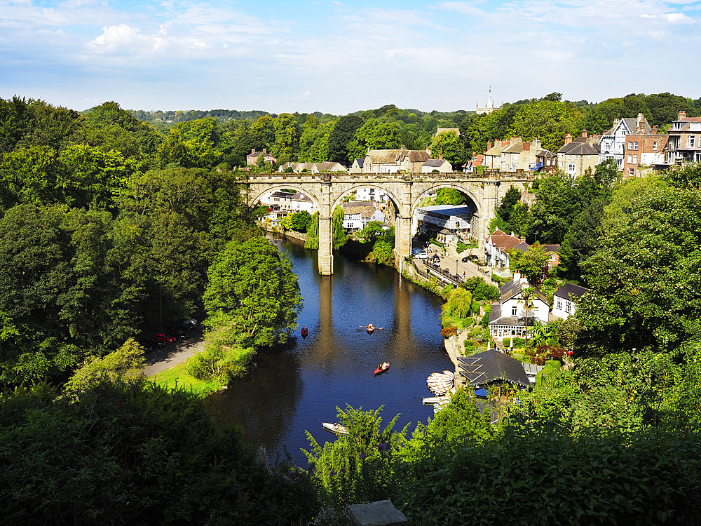 Railway Viaduct over the River Nidd at Knaresborough, Knaresborough, Yorkshire, England, United Kingdom, Europe