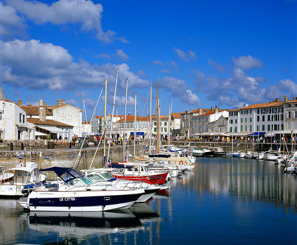 The harbour, St. Martin, Ile de Re, Poitou-Charentes, France, Europe