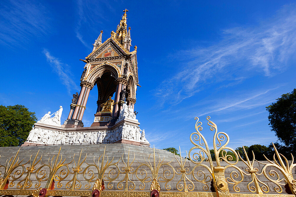 The Albert Memorial, Kensington Gardens, London, England, United Kingdom, Europe