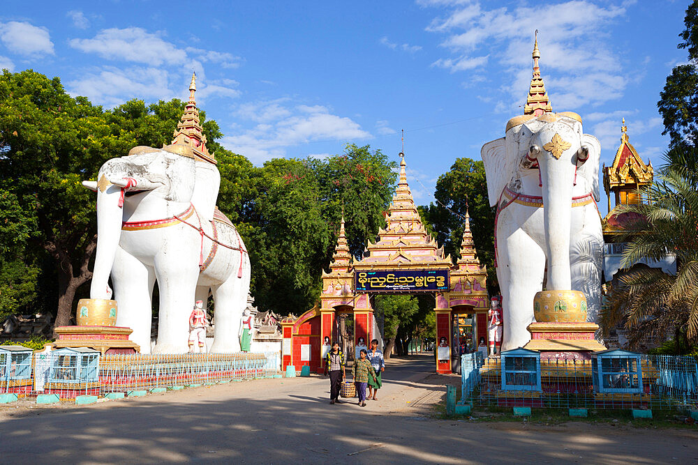 Elephant statues at entrance to the Thanboddhay Paya (pagoda), near Monywa, Monywa Region, Myanmar (Burma), Asia